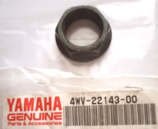 Гайка заднего рычага квадроцикла Yamaha 600 Grizzly 350 Wolverine 4WV-22143-00-00