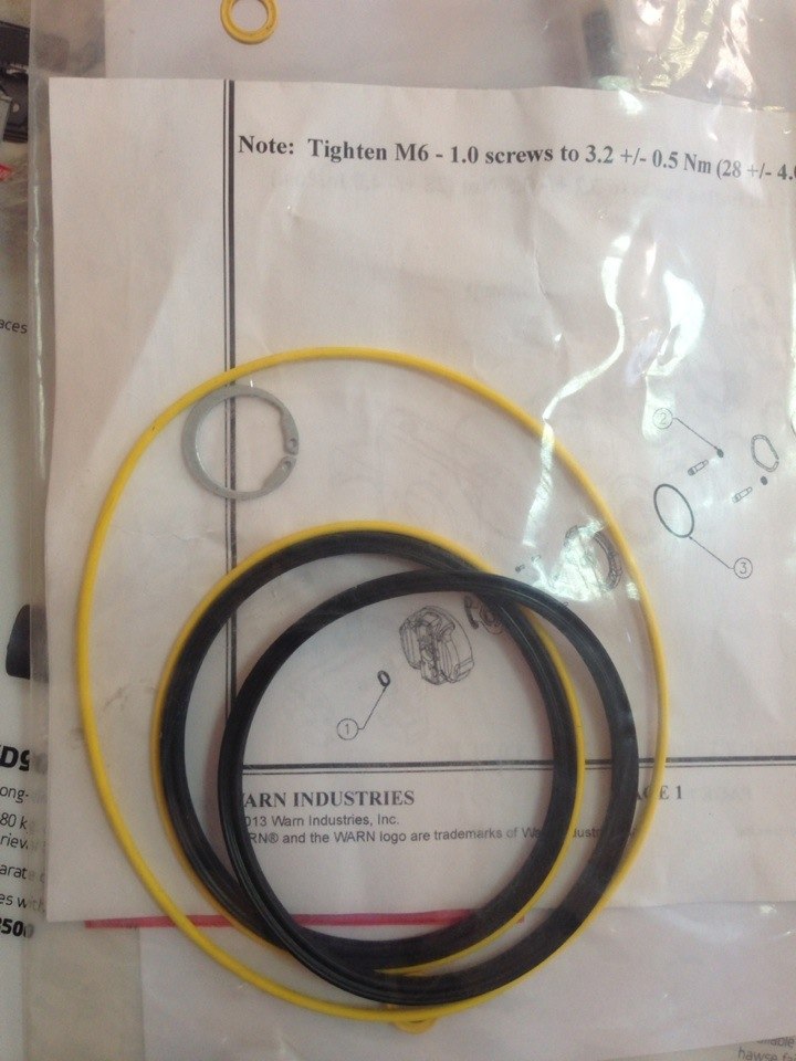 Комплект сальников лебедки Warn RT XT 25 30   74925