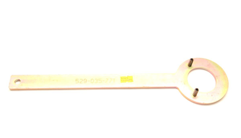 Держатель фиксатор ведомого вариатора BRP Can-Am   Ski-Doo 529035771