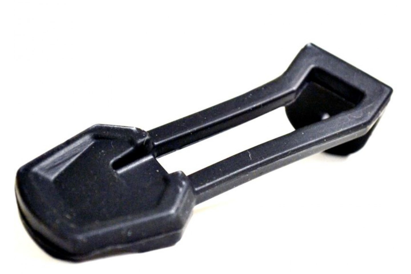 Резиновый крепеж боковой панели Ski-doo Lynx 517303612