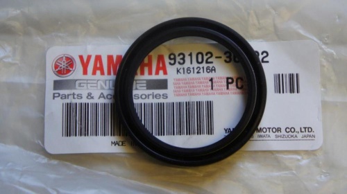 Сальник передней подвески (стойки) снегохода Yamaha VK 540 Viking 93102-36232-00