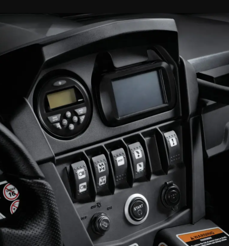 Центральная консоль для установки навигатора BRP Commander Maverick  715001404