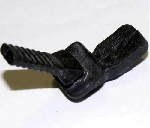 517306057 Крепеж Боковой Панели Для Ski Doo 517304573